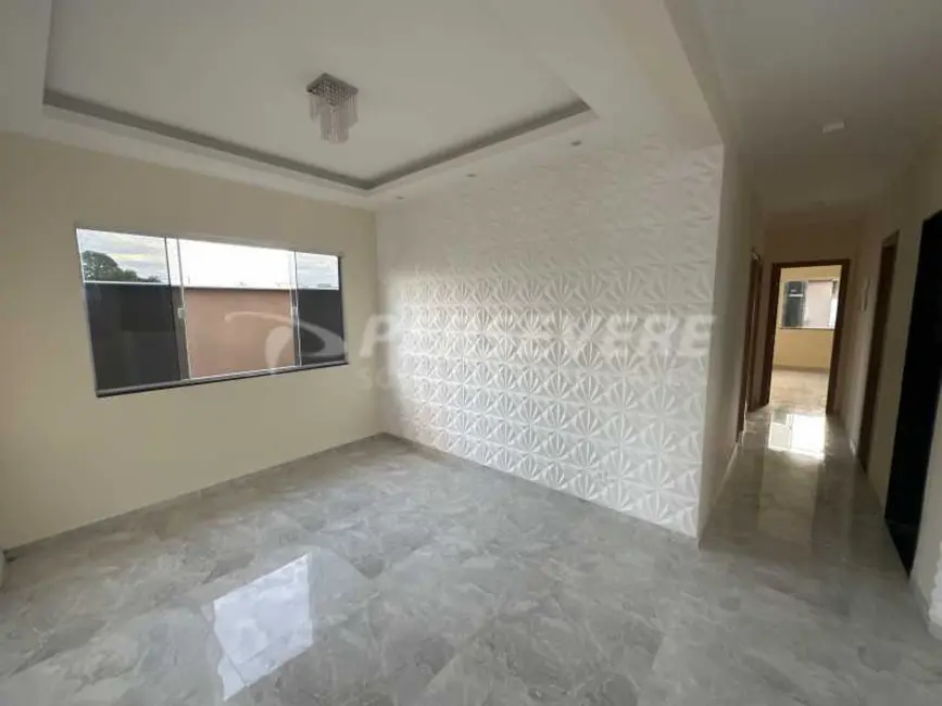 Foto 3 de Casa com 3 quartos à venda, 147m2 em Marica - RJ