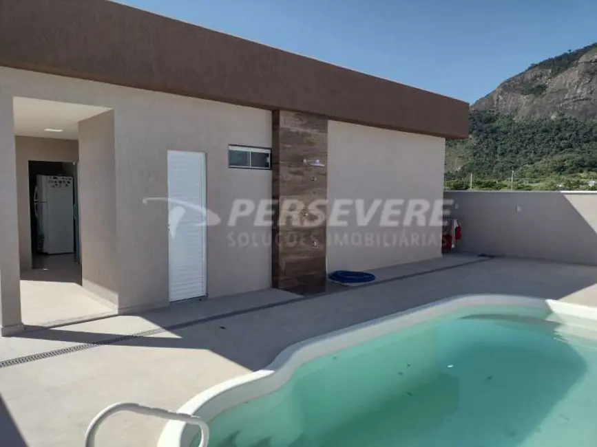 Foto 8 de Casa de Condomínio com 3 quartos à venda em Marica - RJ