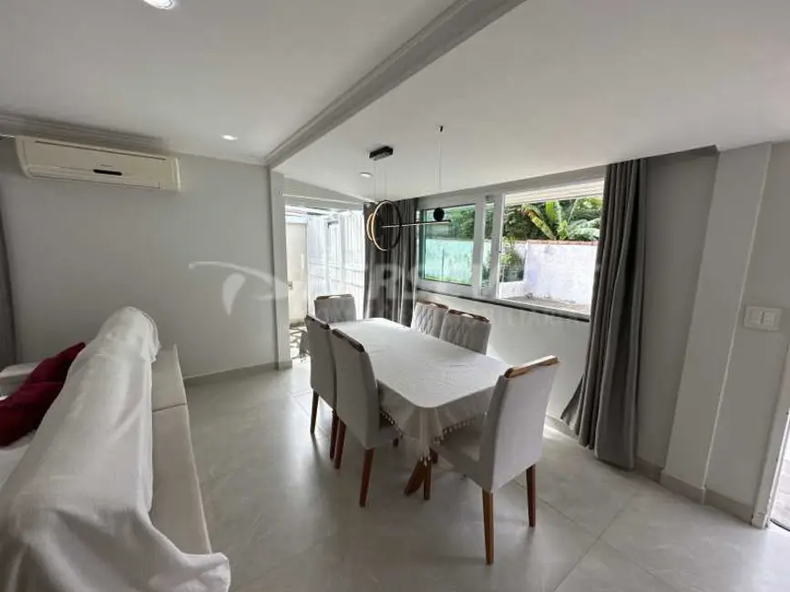 Foto 4 de Casa com 4 quartos à venda, 168m2 em Marica - RJ