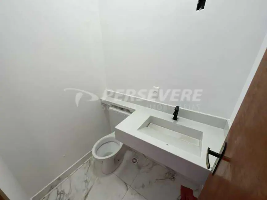 Foto 7 de Casa com 3 quartos à venda, 94m2 em Marica - RJ