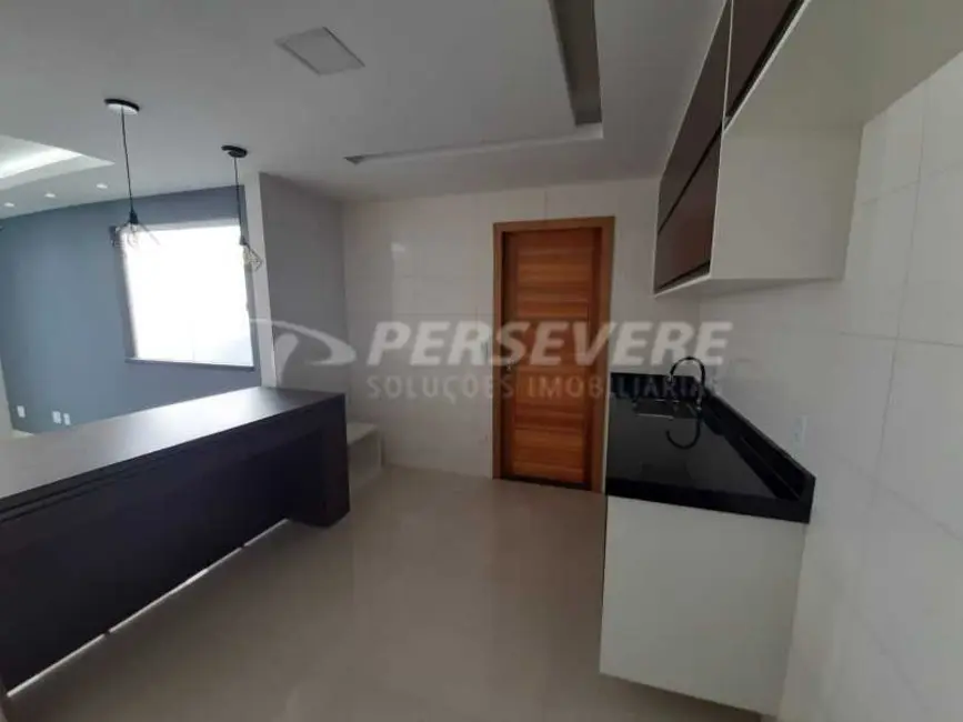 Foto 8 de Casa com 2 quartos à venda, 90m2 em Marica - RJ