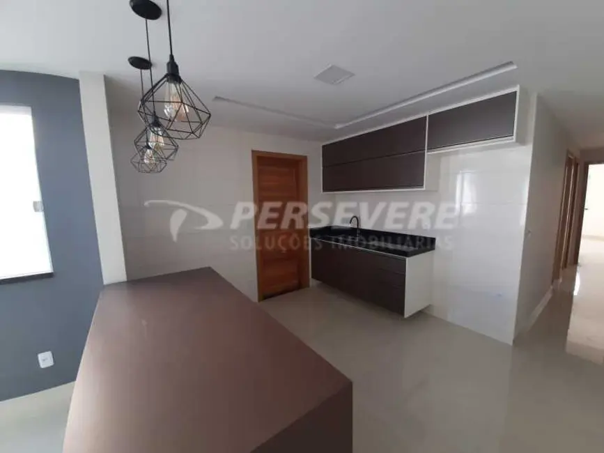 Foto 7 de Casa com 2 quartos à venda, 90m2 em Marica - RJ