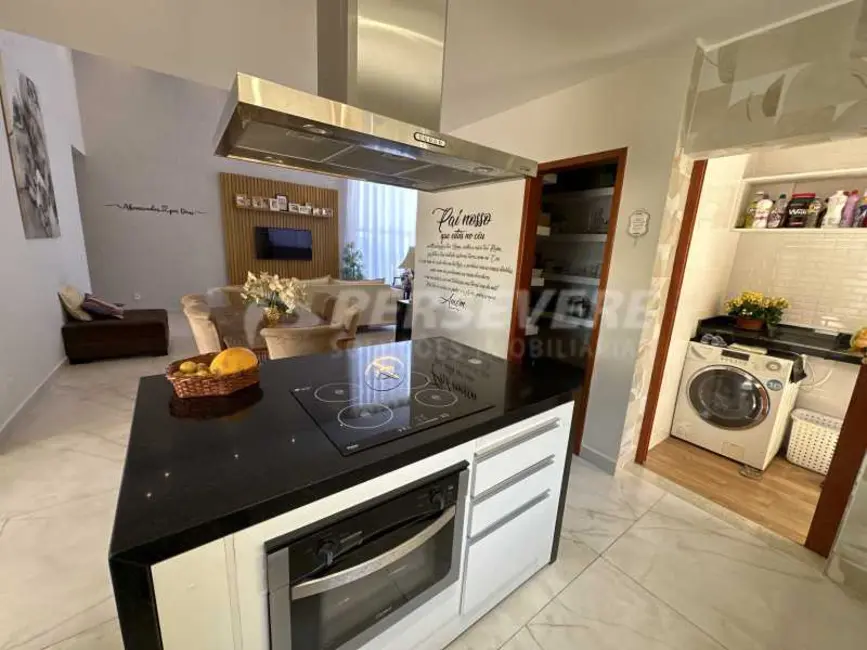 Foto 7 de Casa de Condomínio com 3 quartos à venda, 191m2 em Marica - RJ