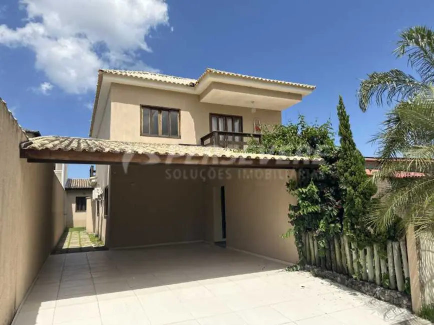 Foto 1 de Casa de Condomínio com 4 quartos à venda, 220m2 em Marica - RJ
