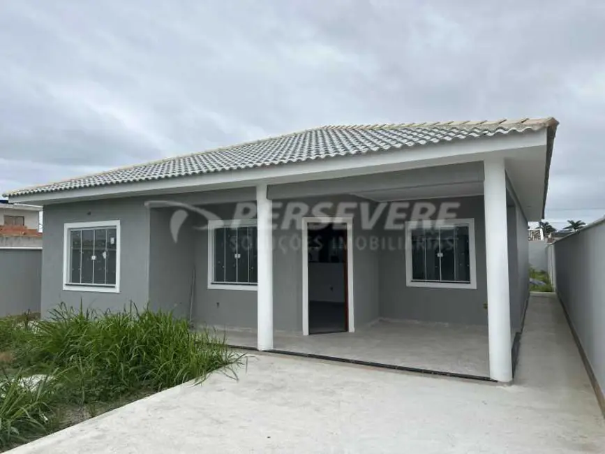 Foto 1 de Casa com 3 quartos à venda em Marica - RJ