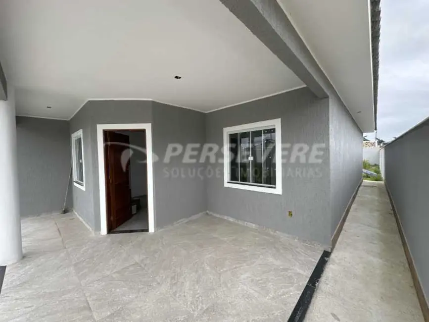 Foto 3 de Casa com 3 quartos à venda em Marica - RJ