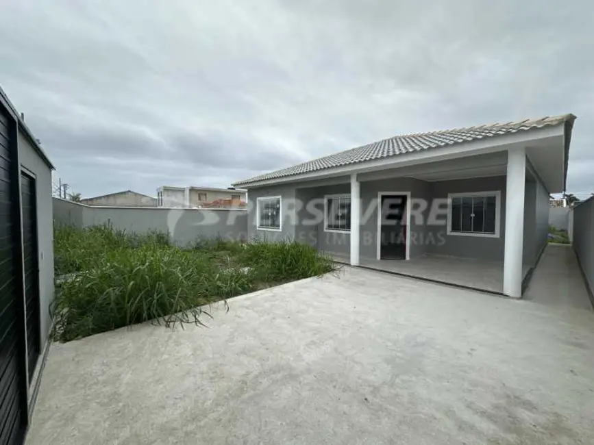 Foto 2 de Casa com 3 quartos à venda em Marica - RJ