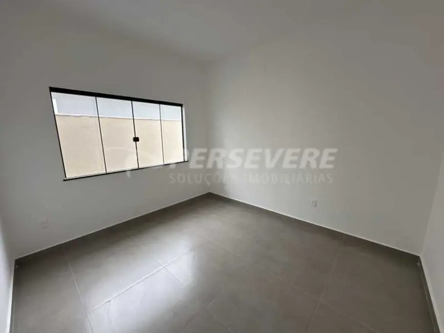 Foto 6 de Casa com 3 quartos à venda, 120m2 em Marica - RJ