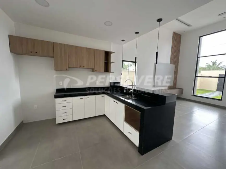 Foto 4 de Casa com 3 quartos à venda, 120m2 em Marica - RJ