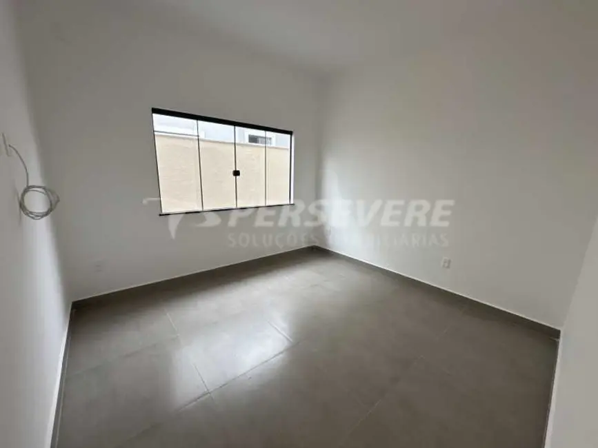Foto 5 de Casa com 3 quartos à venda, 120m2 em Marica - RJ