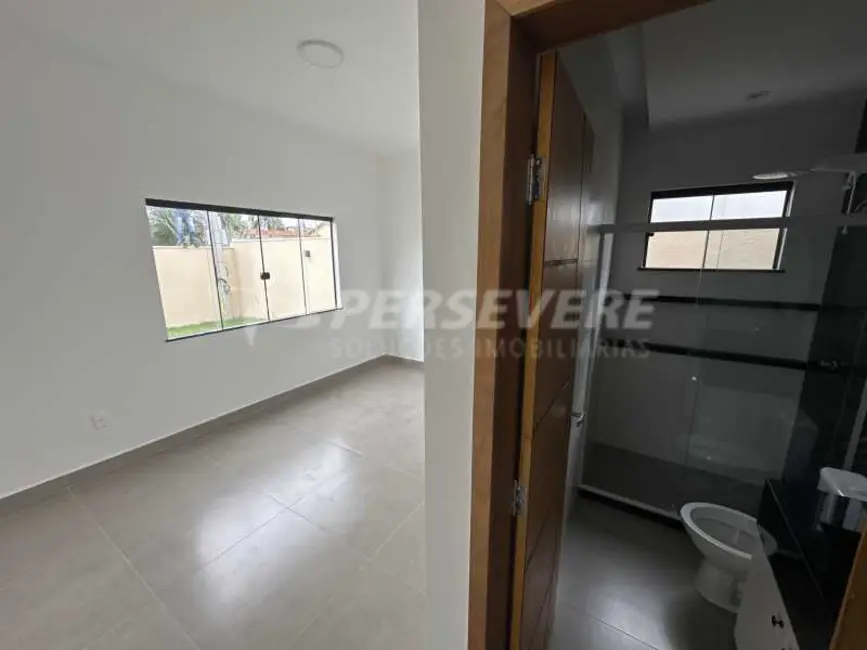 Foto 8 de Casa com 3 quartos à venda, 120m2 em Marica - RJ