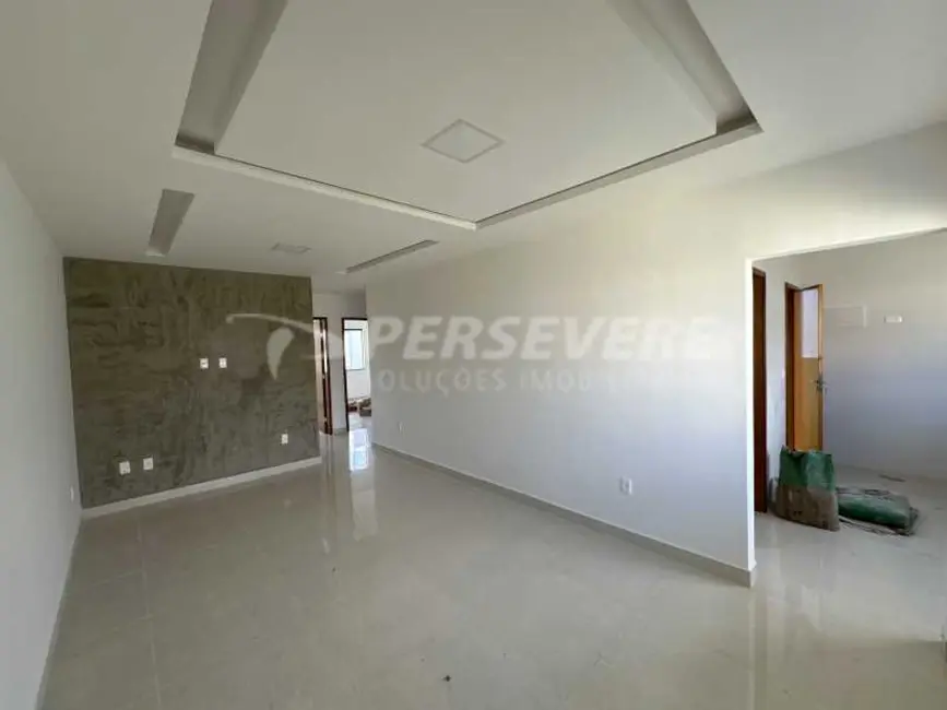 Casa de Condomínio com 3 quartos à venda, 85m2 em Marica - RJ - imagem 2 Foto 2 de Casa de Condomínio com 3 quartos à venda, 85m2 em Marica - RJ