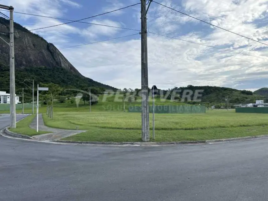 Foto 1 de Terreno / Lote à venda, 422m2 em Marica - RJ