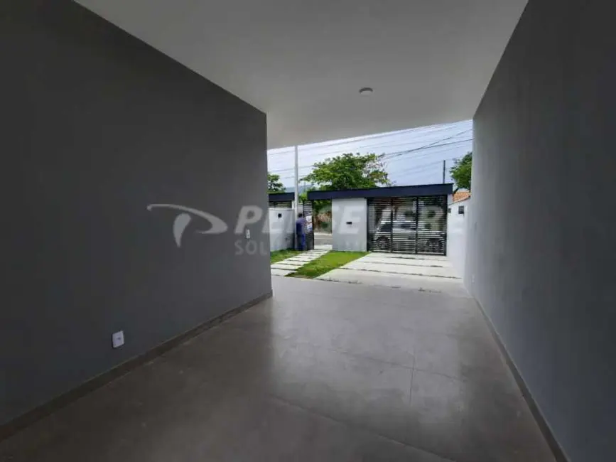 Foto 3 de Casa com 3 quartos à venda, 110m2 em Marica - RJ