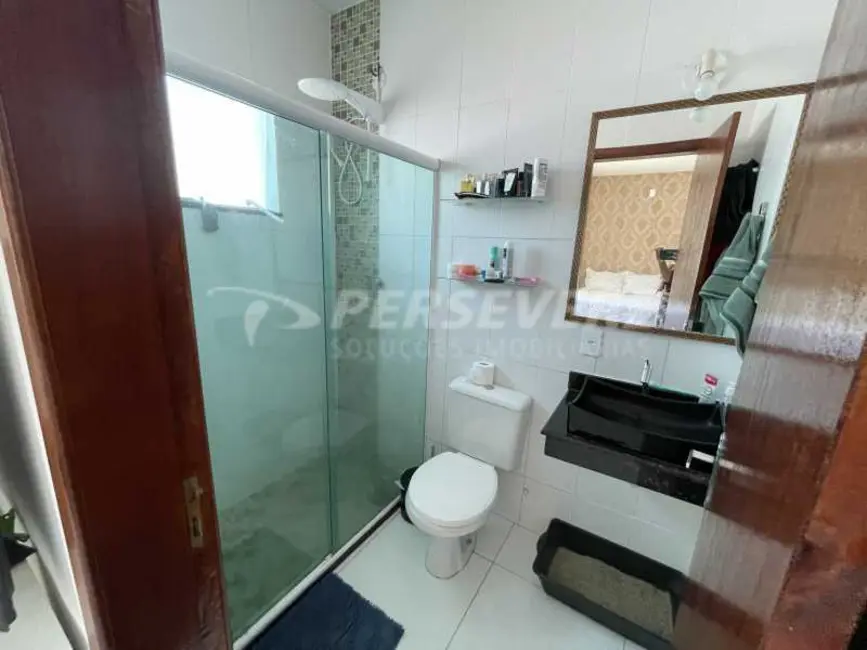 Foto 4 de Casa de Condomínio com 3 quartos à venda, 154m2 em Marica - RJ