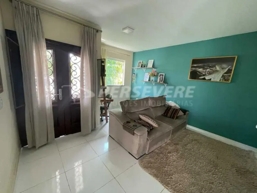 Foto 3 de Casa de Condomínio com 3 quartos à venda, 154m2 em Marica - RJ