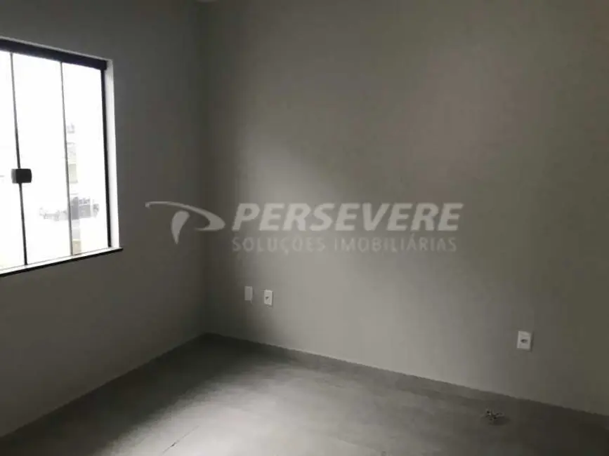 Foto 6 de Casa com 2 quartos à venda em Marica - RJ