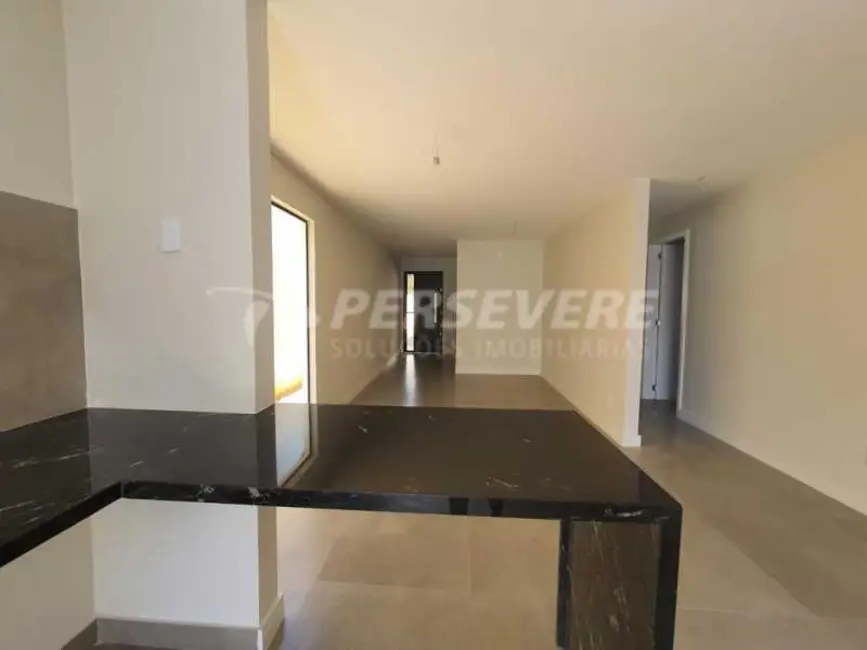 Foto 4 de Casa com 3 quartos à venda em Marica - RJ