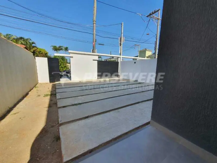 Foto 3 de Casa com 3 quartos à venda em Marica - RJ