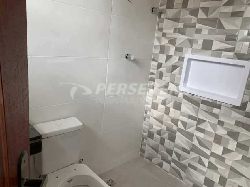 Foto 9 de Casa com 2 quartos à venda em Marica - RJ