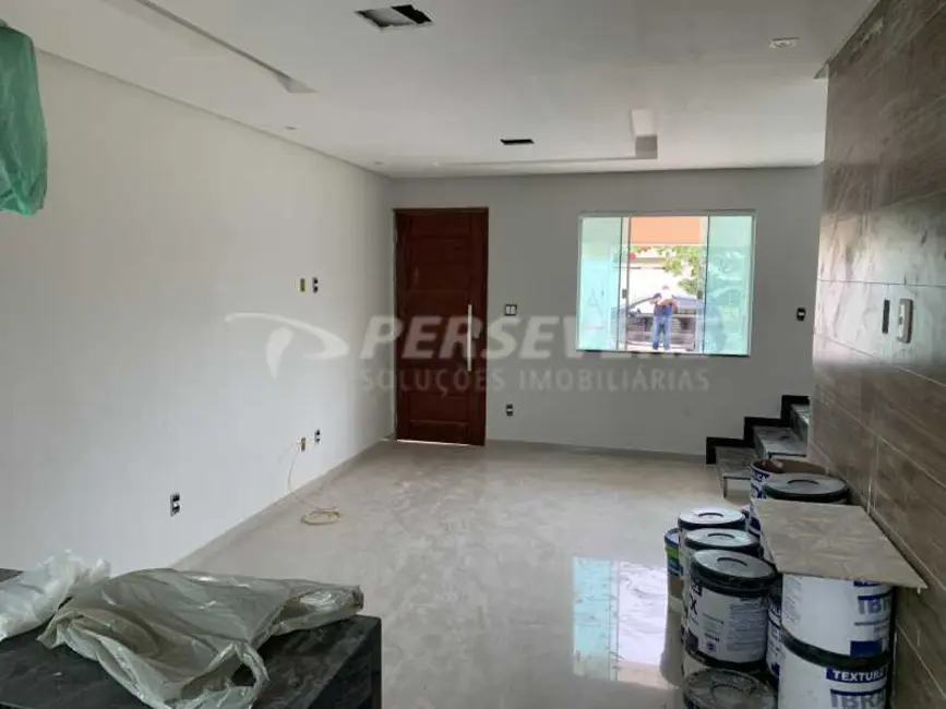 Foto 2 de Casa com 2 quartos à venda em Marica - RJ