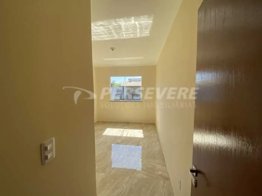 Foto 9 de Casa com 3 quartos à venda, 103m2 em Marica - RJ