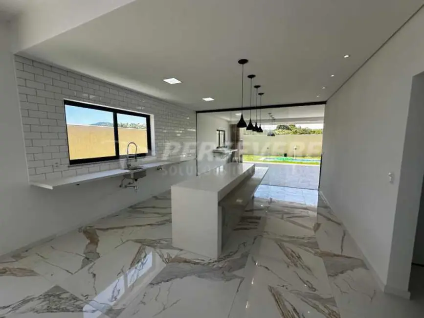 Foto 7 de Casa de Condomínio com 4 quartos à venda, 310m2 em Marica - RJ