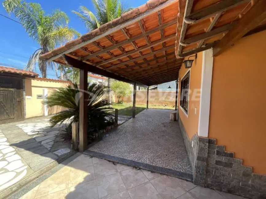 Foto 2 de Casa com 3 quartos à venda, 209m2 em Marica - RJ