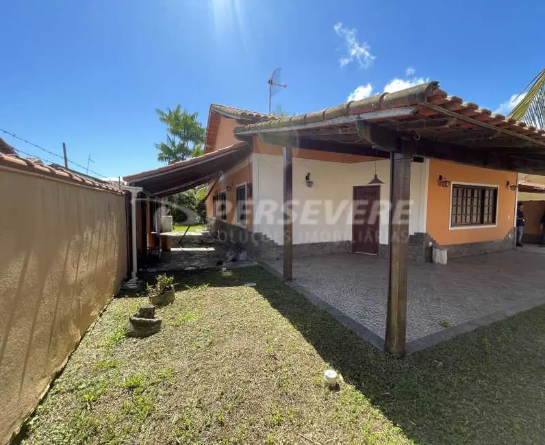 Foto 1 de Casa com 3 quartos à venda, 209m2 em Marica - RJ