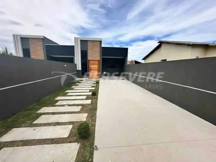 Foto 1 de Casa com 3 quartos à venda, 94m2 em Marica - RJ