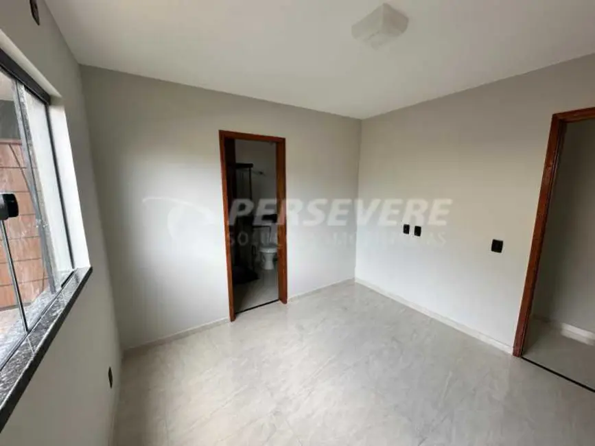Foto 4 de Casa com 3 quartos à venda, 94m2 em Marica - RJ