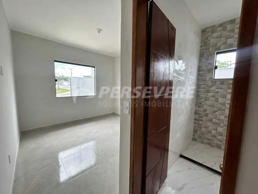 Foto 5 de Casa com 2 quartos à venda, 70m2 em Marica - RJ