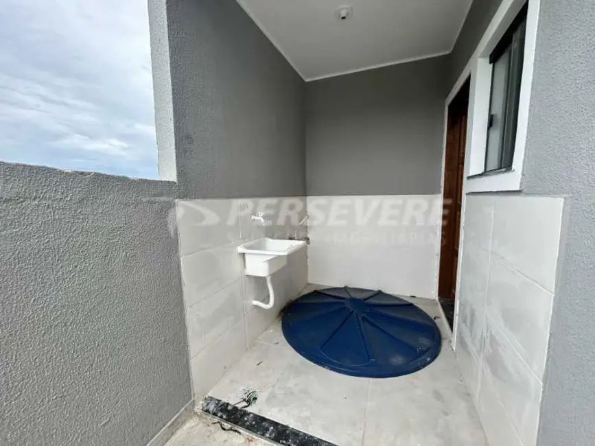 Foto 9 de Casa com 2 quartos à venda, 70m2 em Marica - RJ