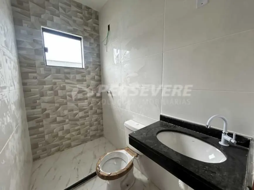 Foto 6 de Casa com 2 quartos à venda, 70m2 em Marica - RJ