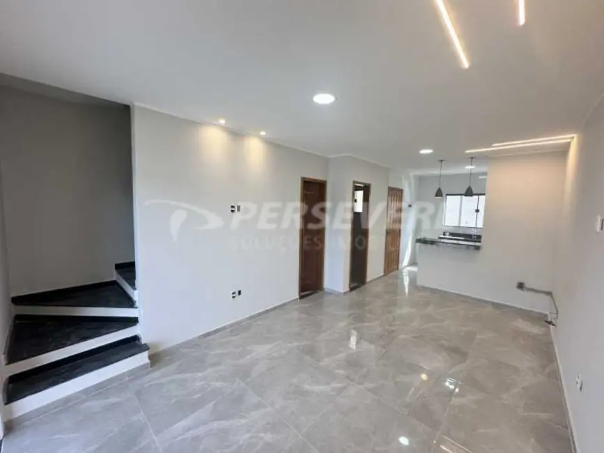 Foto 5 de Casa com 2 quartos à venda, 80m2 em Marica - RJ