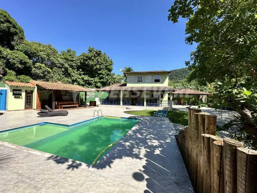 Foto 3 de Casa com 6 quartos à venda, 655m2 em Marica - RJ