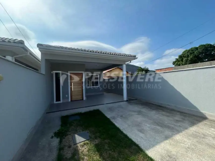 Casa com 3 quartos à venda, 100m2 em Marica - RJ - imagem 2 Foto 2 de Casa com 3 quartos à venda, 100m2 em Marica - RJ