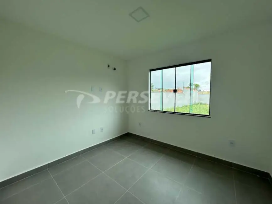 Foto 9 de Casa com 2 quartos à venda, 110m2 em Marica - RJ