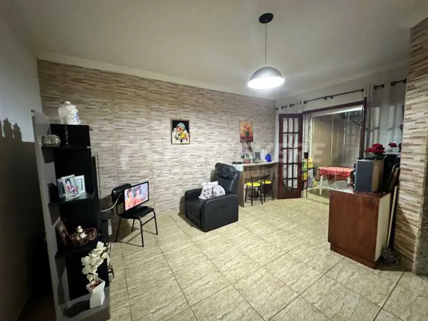 Foto 5 de Casa com 4 quartos à venda, 252m2 em Marica - RJ