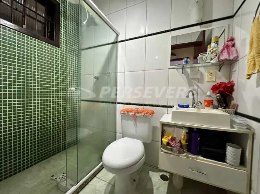 Foto 8 de Casa com 4 quartos à venda, 252m2 em Marica - RJ