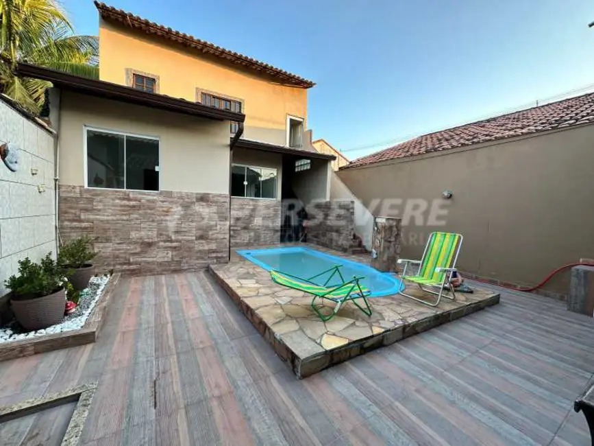 Foto 1 de Casa com 4 quartos à venda, 252m2 em Marica - RJ