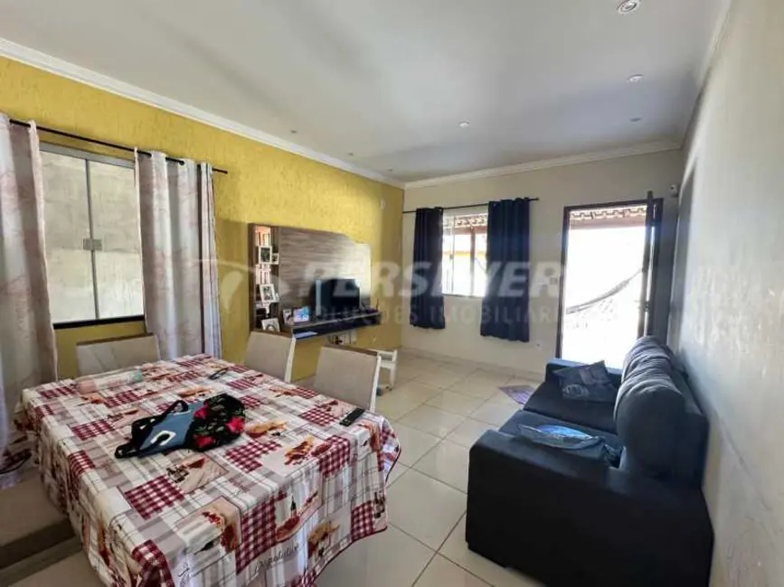 Foto 3 de Casa com 4 quartos à venda, 216m2 em Marica - RJ