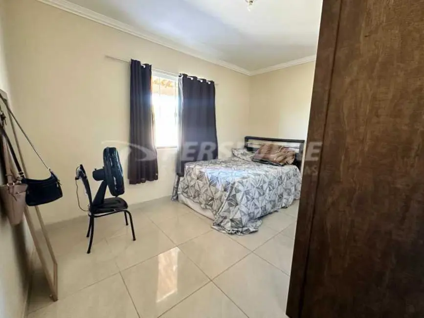 Foto 9 de Casa com 4 quartos à venda, 216m2 em Marica - RJ