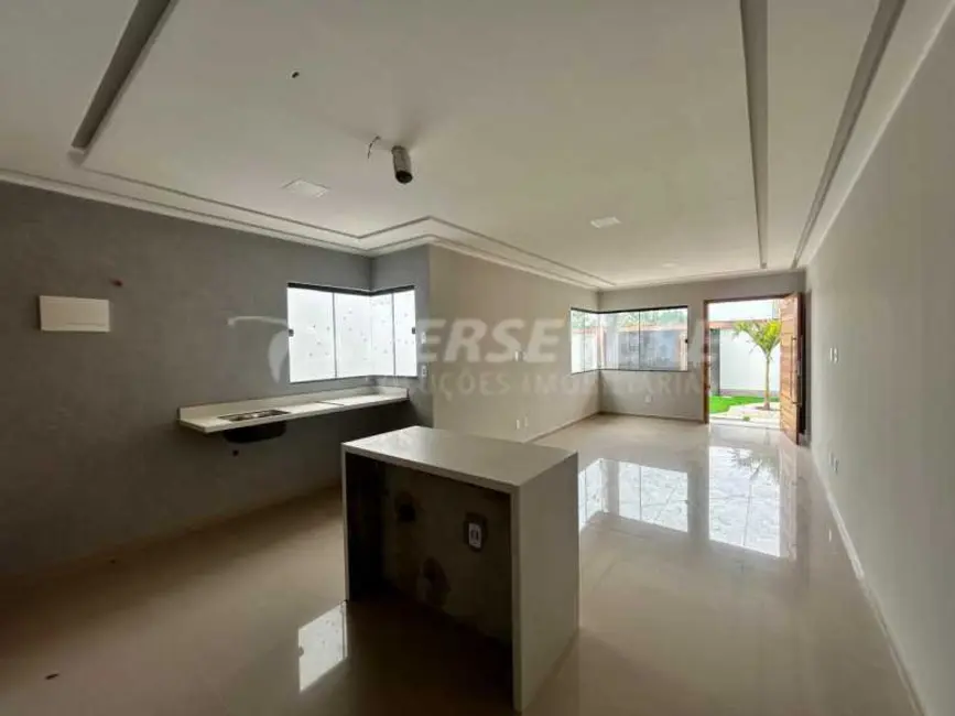 Foto 5 de Casa com 2 quartos à venda, 78m2 em Marica - RJ