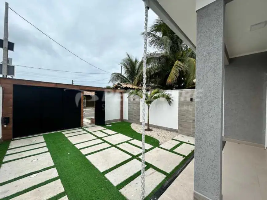 Foto 2 de Casa com 2 quartos à venda, 78m2 em Marica - RJ