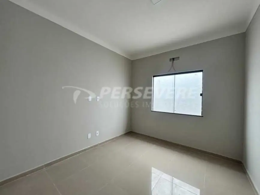 Foto 9 de Casa com 2 quartos à venda, 78m2 em Marica - RJ