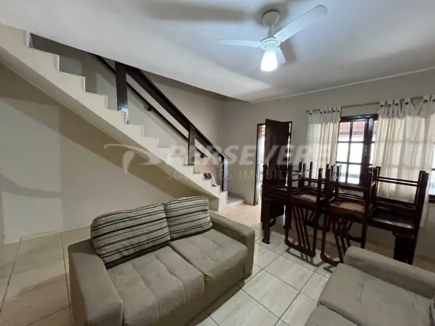 Foto 5 de Casa de Condomínio com 2 quartos à venda em Marica - RJ