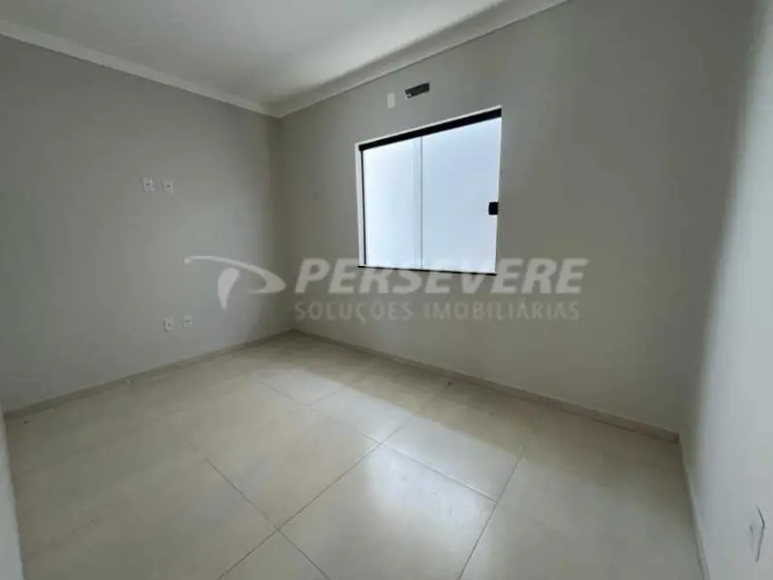 Foto 7 de Casa com 2 quartos à venda, 60m2 em Marica - RJ