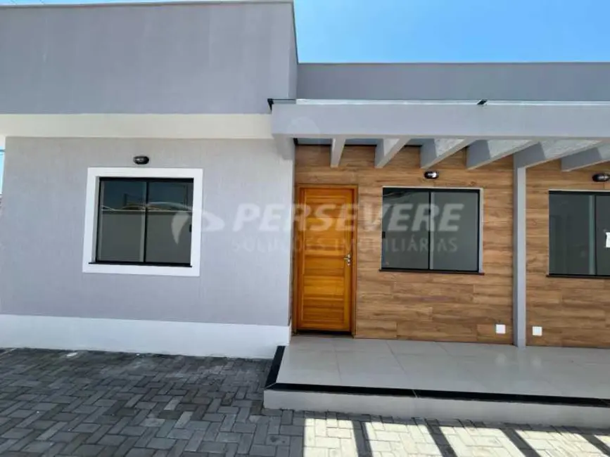 Foto 1 de Casa com 2 quartos à venda, 60m2 em Marica - RJ