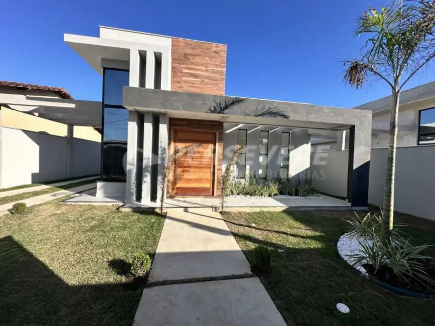 Foto 1 de Casa com 3 quartos à venda, 122m2 em Marica - RJ